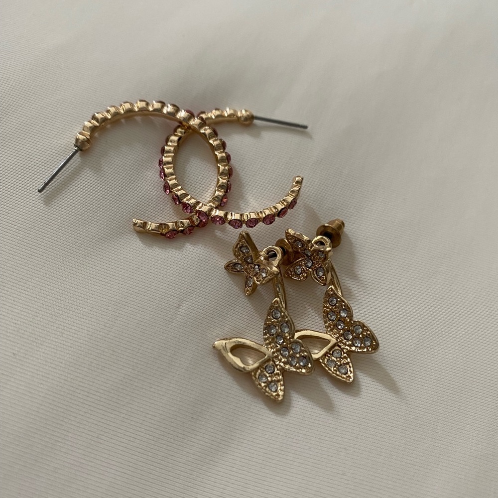 Gold aesthetic earrings